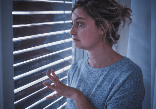 Agoraphobie : 7 signes révélateurs (+ traitements)
