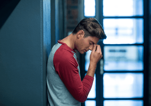 Stress chronique : 13 signes pour l'identifier (+ Solutions)