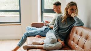 Personnalité évitante en amour : Top 9 des signes (+ Solutions)