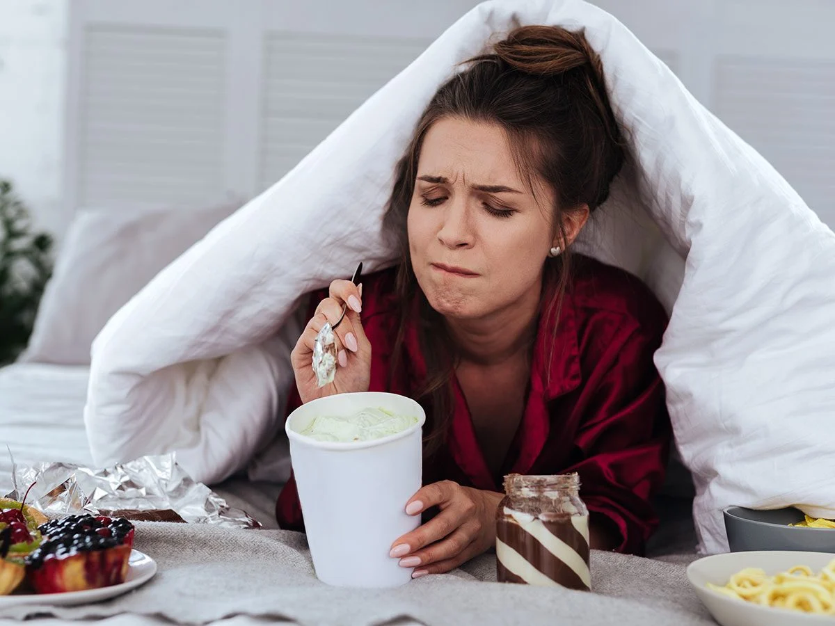 TCA : 11 astuces pour arrêter de manger ses émotions