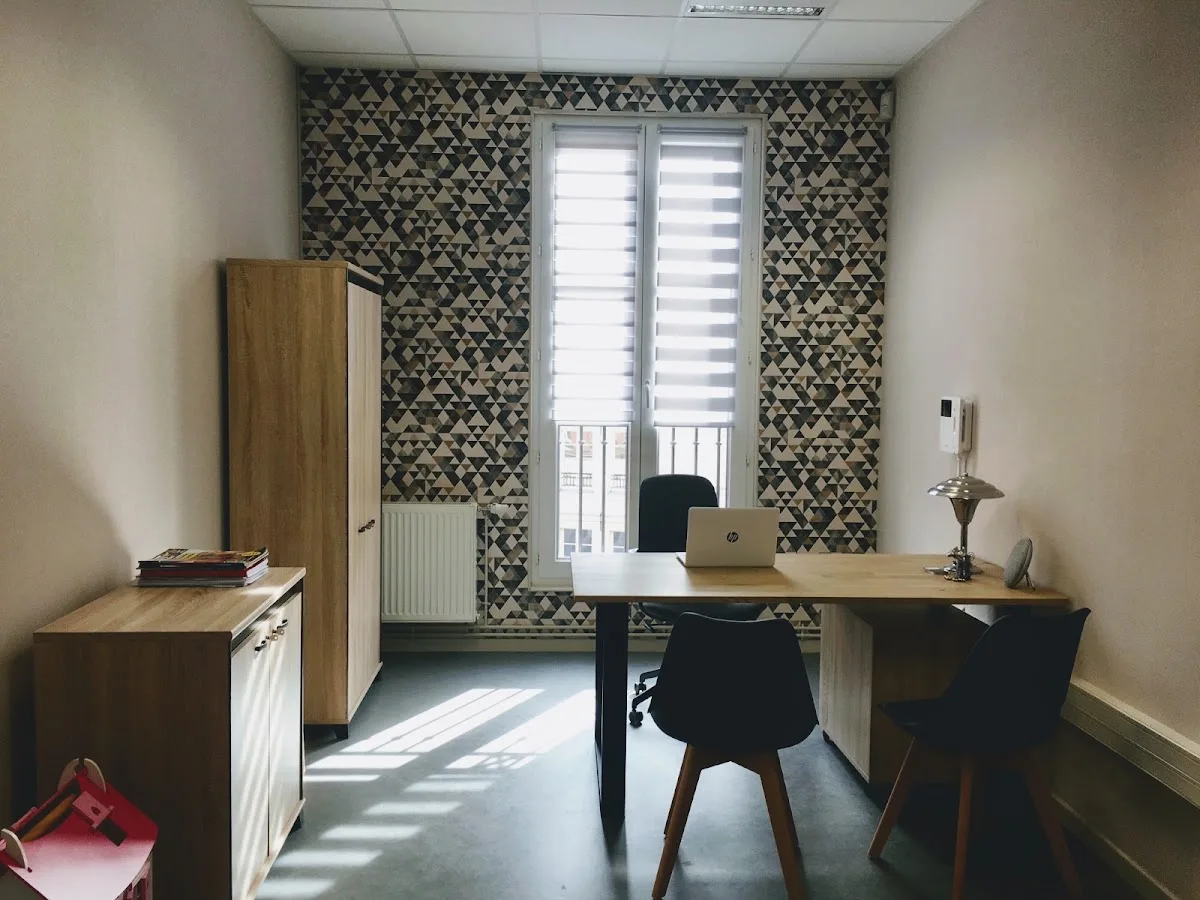 Cabinet de M. Cedric Lachaussee