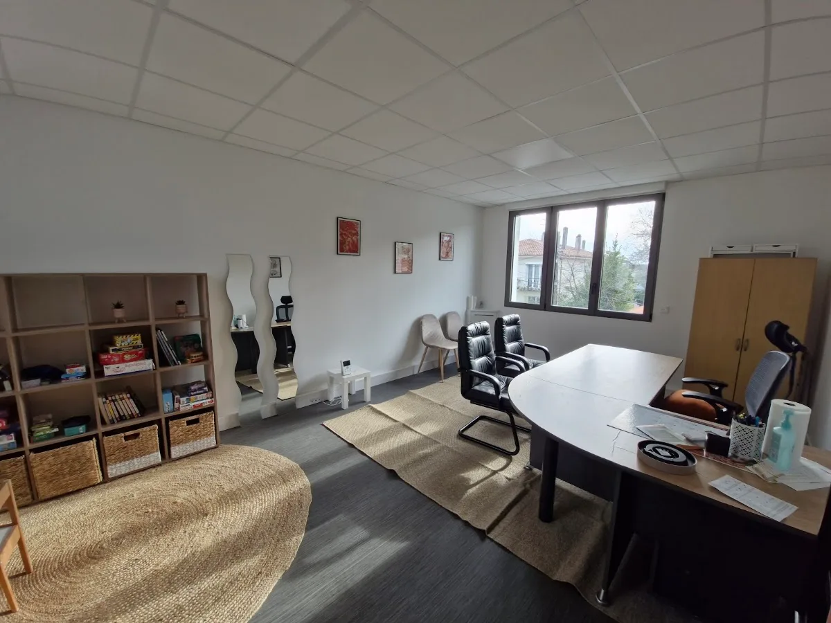 Cabinet de Mme Noemie Bleuzen Laâfar