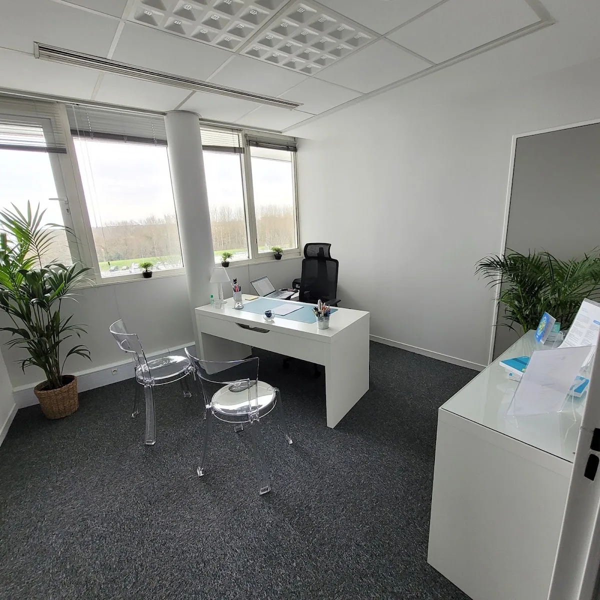 Cabinet de Mme Anne-Caroline Lourmiere