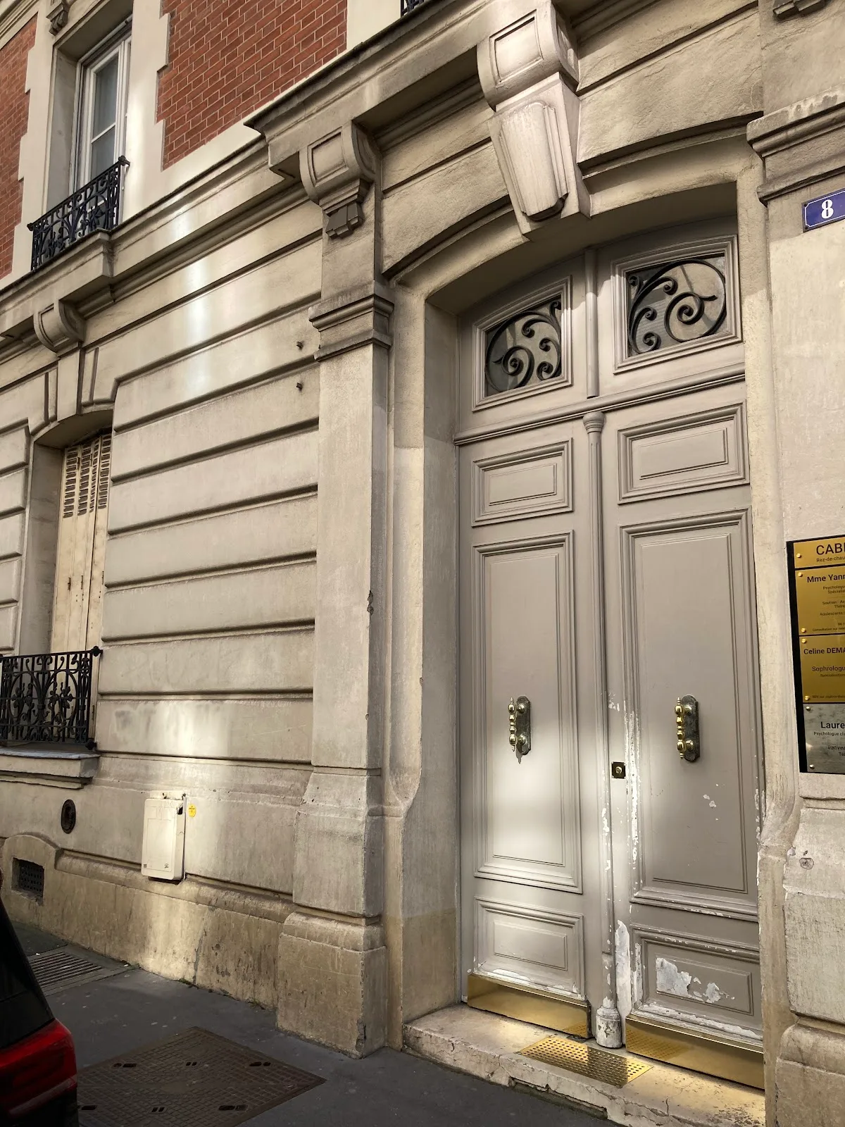 Cabinet de M. Armand Labat